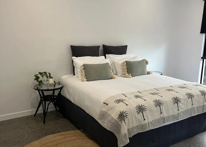 Eleven Watson Guesthouse